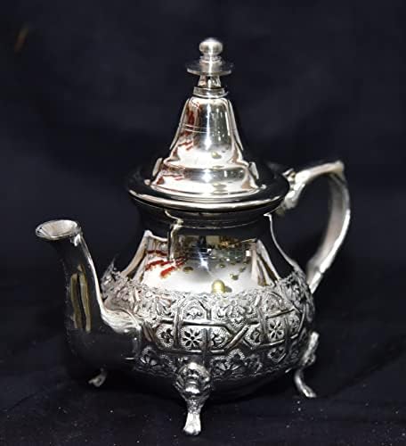 Marokkói 4 Csésze Tea Pot W/ 4 Hegesztett Lábak Kézzel készített Z 15OZ Kis Réz Ezüst Bevonatú Teáskanna Kézzel Faragott